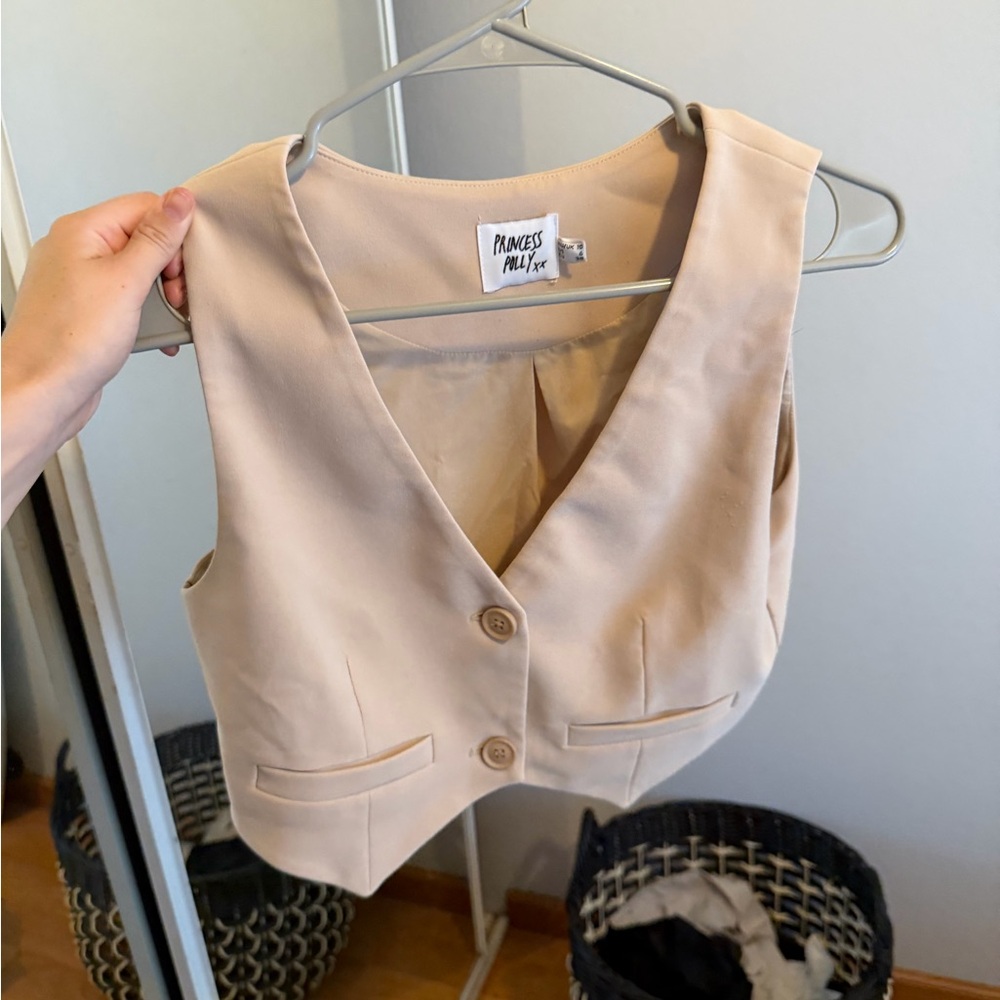 PRINCESS POLLY vest - Picture 8 of 10